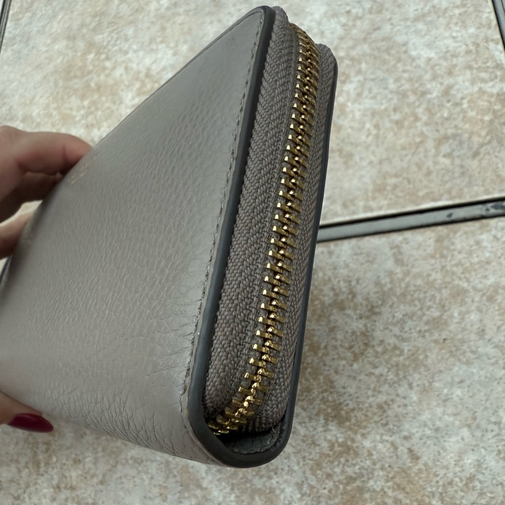 Tory Burch Perry Wallet - Picture 5 of 10